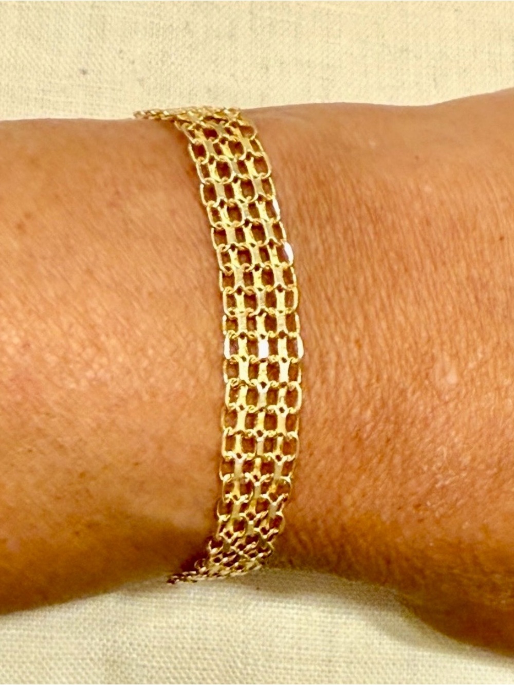 Vintage AJS 14k Solid Yellow Gold Flat Bismarck Diamond Cut Bracelet, 7.25” 6.4g